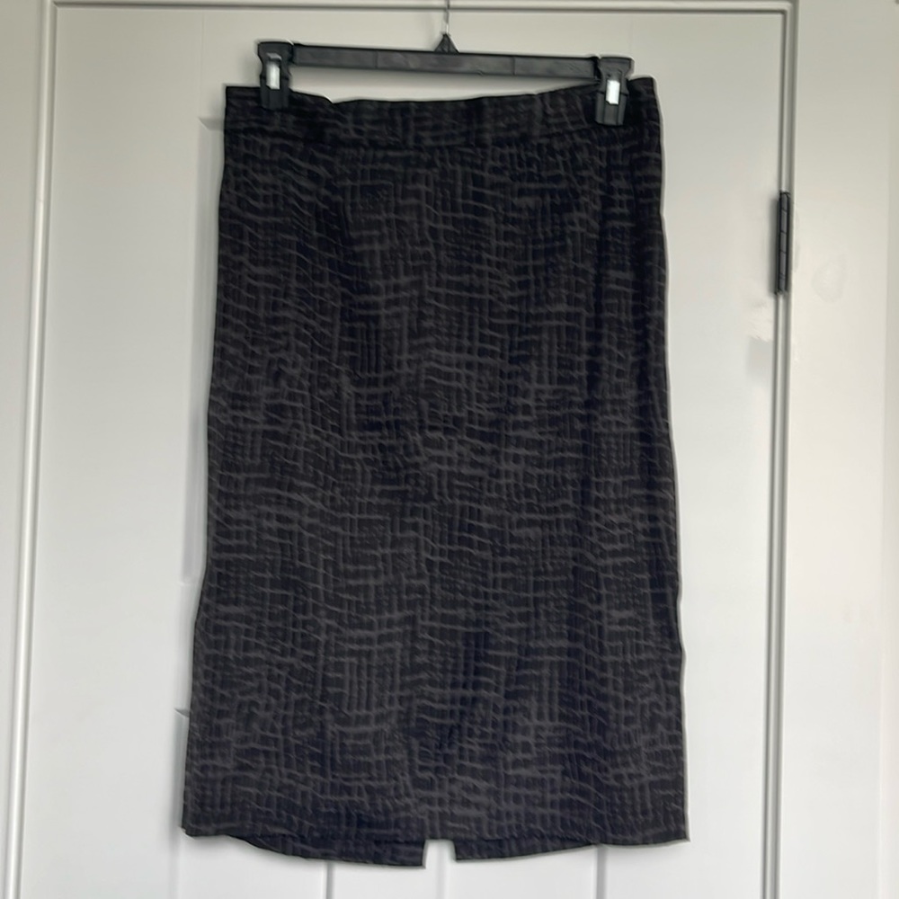 Ann Taylor Women’s black Monochrome leopard print pencil skirt size 14